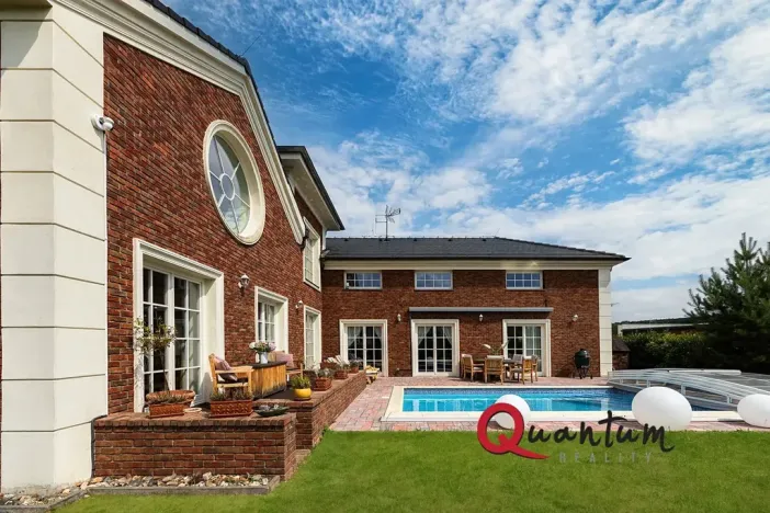 Prodej rodinného domu, Praha - Horní Počernice, Na Myšině, 327 m2