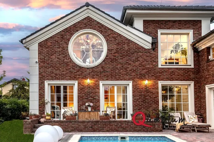 Prodej rodinného domu, Praha - Horní Počernice, Na Myšině, 327 m2