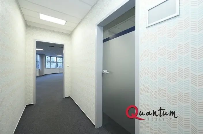 Pronájem kanceláře, Praha - Vinohrady, Šafaříkova, 123 m2