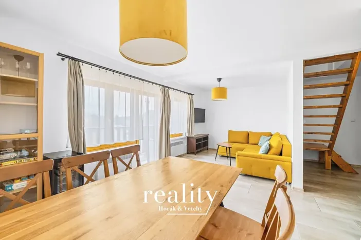 Prodej apartmánu, Jevišovka, 190 m2