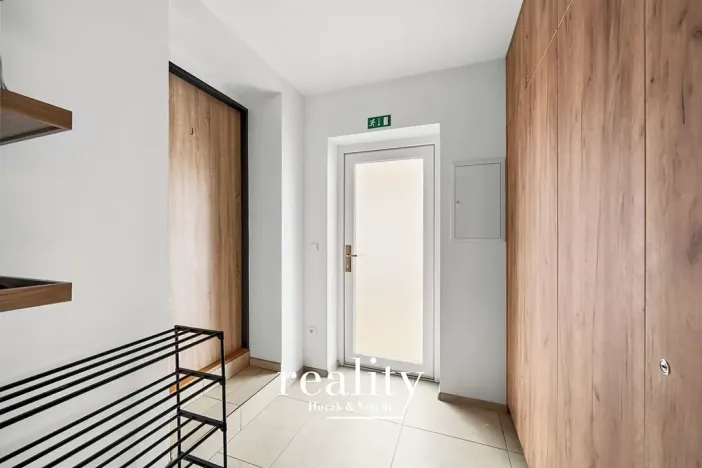 Prodej apartmánu, Jevišovka, 190 m2