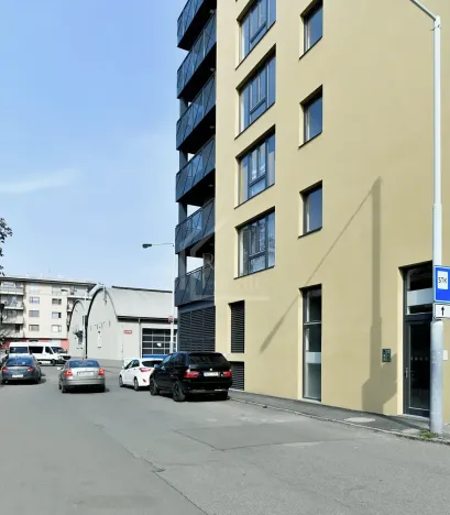 Prodej bytu 2+kk, Praha - Vysočany, V Předním Hloubětíně, 52 m2