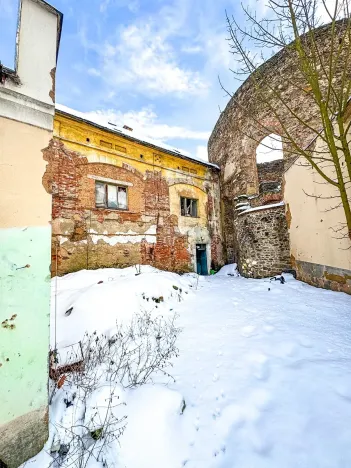 Prodej komerční nemovitosti, Stříbro, Pivovarská, 4000 m2