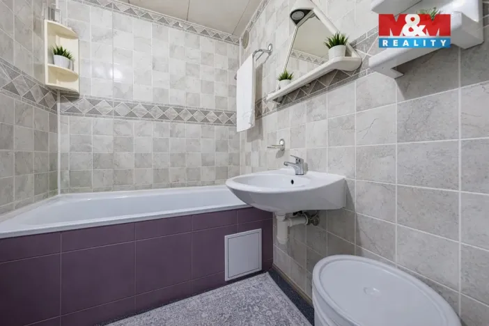 Prodej bytu 3+1, Příbram - Příbram V-Zdaboř, Družstevní, 71 m2