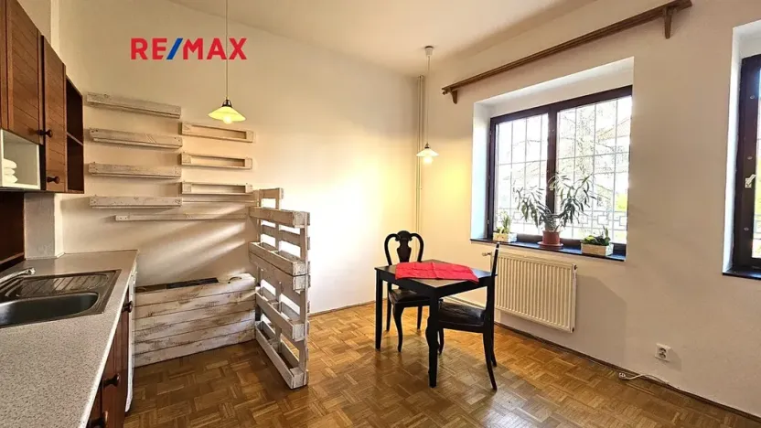 Pronájem bytu 2+kk, Praha - Břevnov, U Ladronky, 50 m2