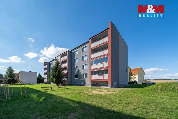 Prodej bytu 3+1, Domažlice, Ladova, 76 m2