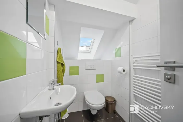 Prodej kanceláře, Pardubice, K Dolíčku, 374 m2