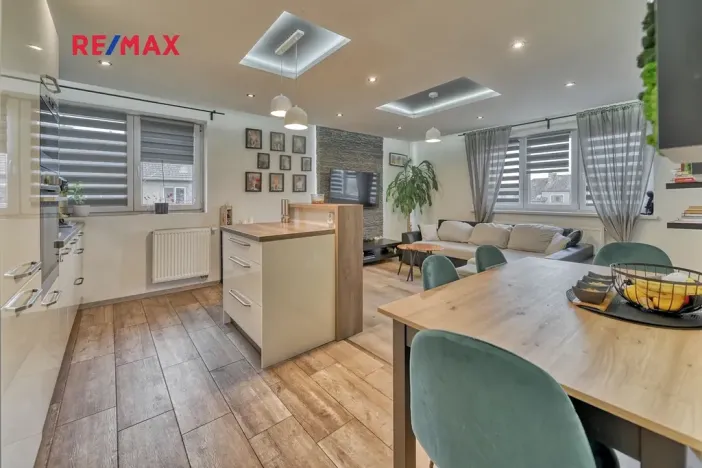 Prodej bytu 3+kk, Kolín, Sadová, 65 m2