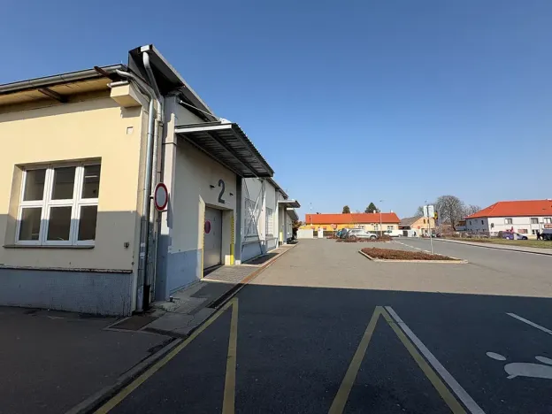 Pronájem obchodního prostoru, Praha - Horní Počernice, Náchodská, 634 m2