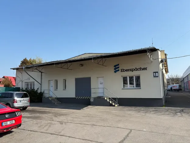 Pronájem obchodního prostoru, Praha - Horní Počernice, Náchodská, 634 m2