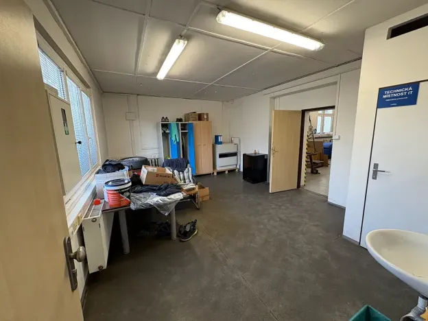 Pronájem výrobních prostor, Praha - Horní Počernice, Náchodská, 634 m2