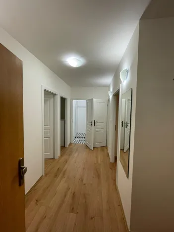 Pronájem bytu 4+kk, Praha - Střížkov, Českolipská, 53 m2