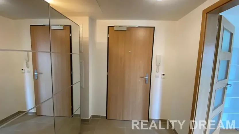 Pronájem bytu 2+kk, Praha - Stodůlky, Petržílkova, 46 m2