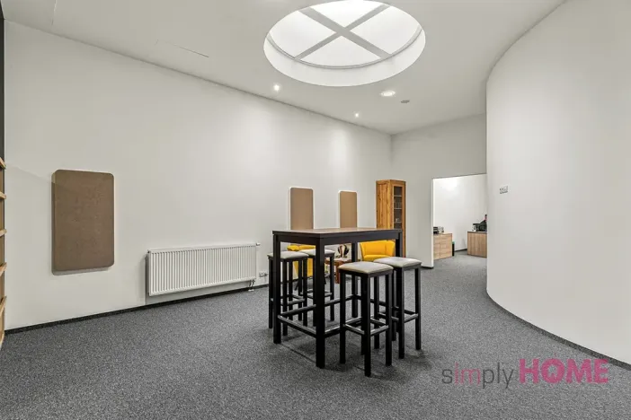 Prodej obchodního prostoru, Praha - Nové Město, Biskupský dvůr, 212 m2