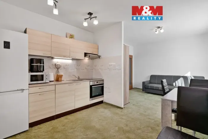 Prodej bytu 2+kk, Liberec - Liberec VI-Rochlice, Nádvorní, 48 m2