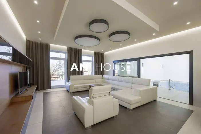 Prodej rodinného domu, Praha - Pitkovice, Křemenáčová, 330 m2