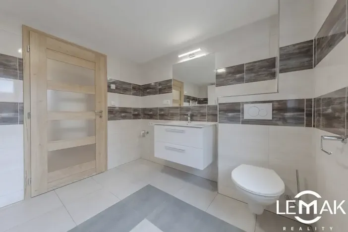 Prodej rodinného domu, Loučany, 123 m2