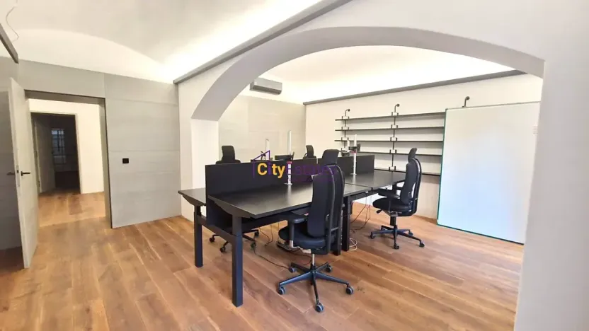 Prodej bytu 1+1, Praha - Smíchov, Janáčkovo nábřeží, 50 m2