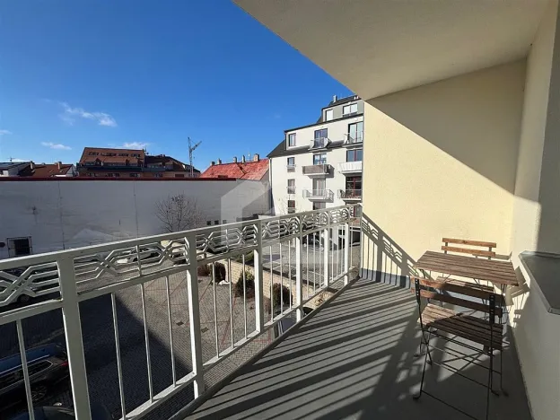 Pronájem bytu 2+kk, České Budějovice - České Budějovice 6, Jeronýmova, 69 m2