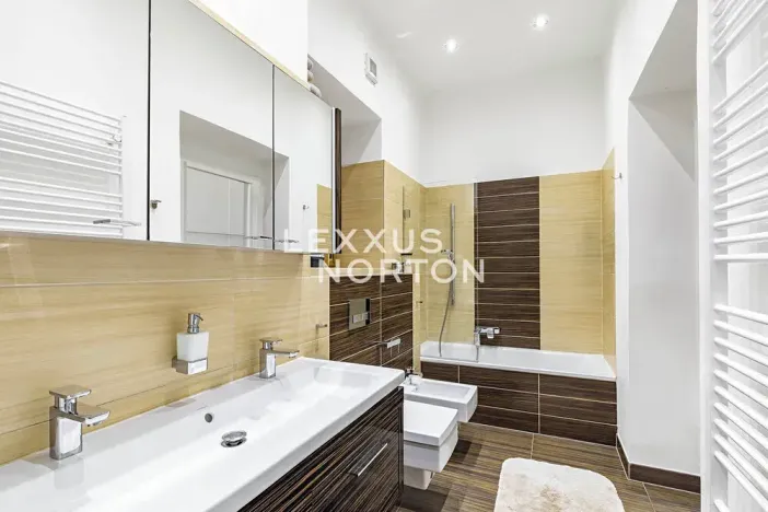 Prodej bytu 3+1, Praha - Nové Město, Soukenická, 99 m2