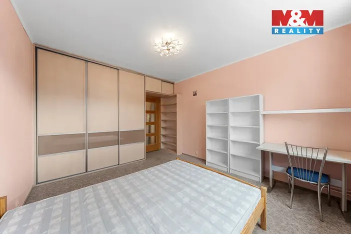 Pronájem bytu 3+1, Děčín - Děčín IV-Podmokly, Na Valech, 79 m2