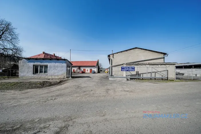 Prodej výrobních prostor, Bílovec, 629 m2