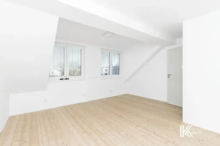 Pronájem kanceláře, Pardubice, Chrudimská, 149 m2