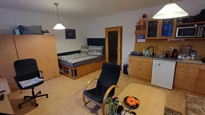 Pronájem bytu 1+kk, Praha - Kunratice, Velké Kunratické, 33 m2