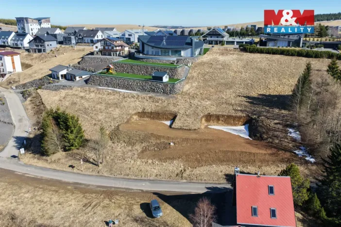 Prodej komerčního pozemku, Loučná pod Klínovcem - Loučná, 1673 m2