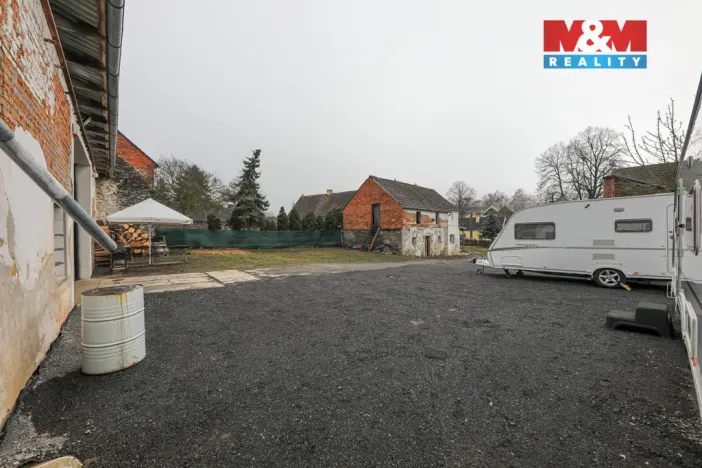 Prodej garáže, Křelovice - Pakoslav, 482 m2