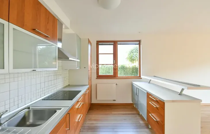 Pronájem vily, Praha - Jinonice, U dětského hřiště, 350 m2