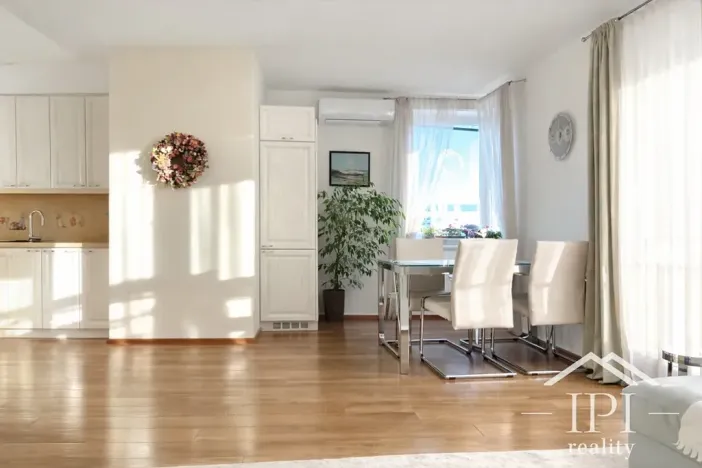 Pronájem bytu 4+kk, Praha - Vysočany, Kabešova, 90 m2