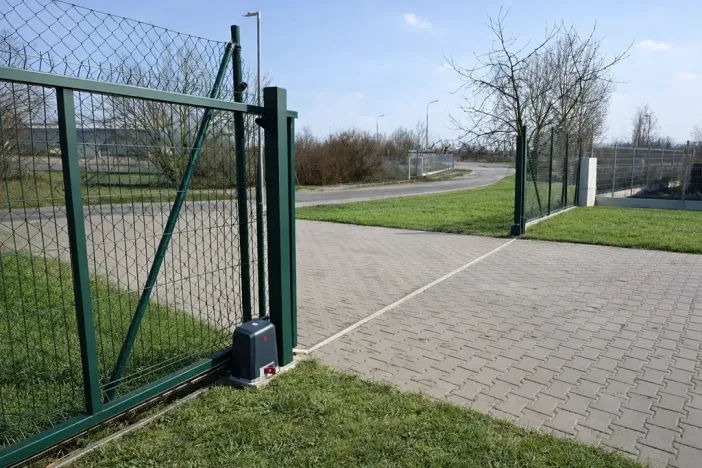 Prodej skladu, Mělník, 1210 m2