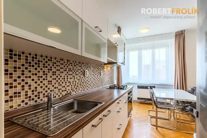 Pronájem bytu 2+kk, Praha - Břevnov, Patočkova, 40 m2