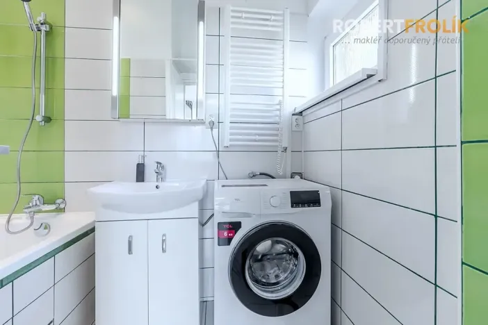 Pronájem bytu 2+kk, Praha - Břevnov, Patočkova, 40 m2