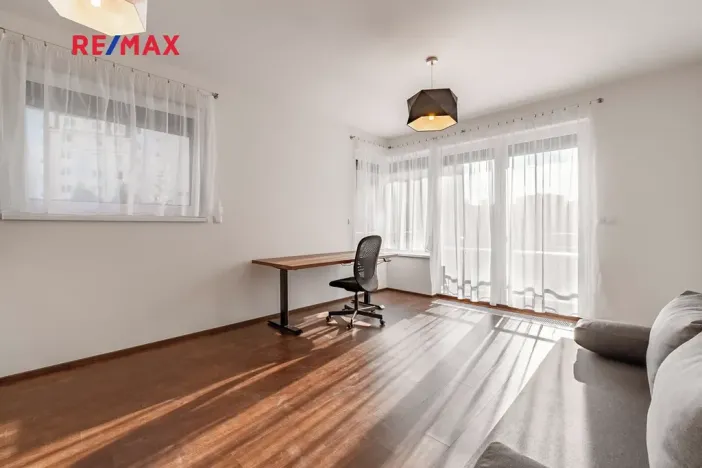 Pronájem bytu 1+kk, Praha - Chodov, Šternovská, 30 m2