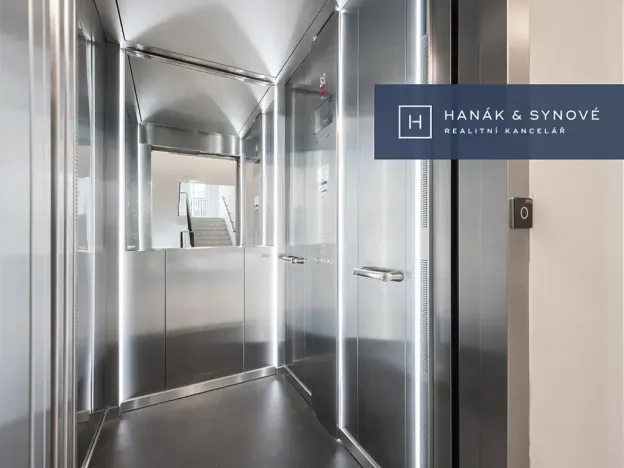 Pronájem bytu 1+kk, Pohořelice, U Kasáren, 27 m2