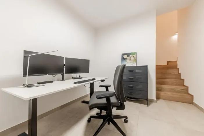 Pronájem bytu 5+kk, Praha - Holešovice, Sanderova, 225 m2