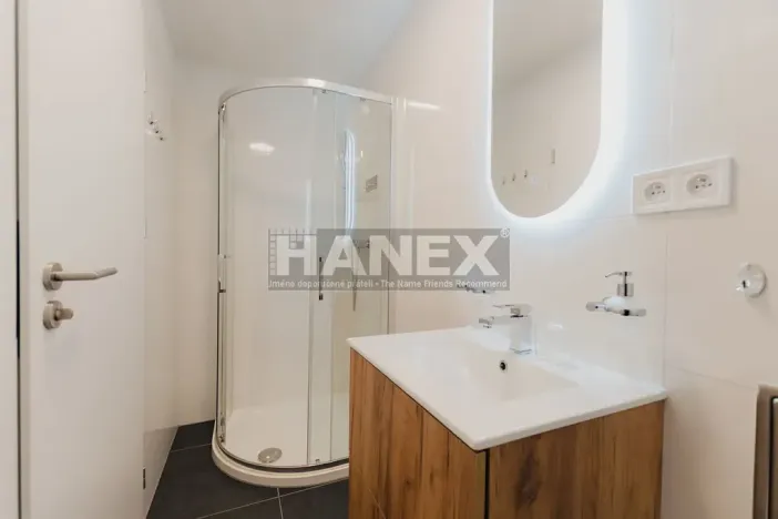 Pronájem bytu 4+kk, Horoměřice, Karla IV., 96 m2