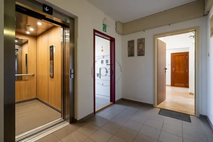 Prodej bytu 3+1, Praha - Troja, Mazurská, 67 m2