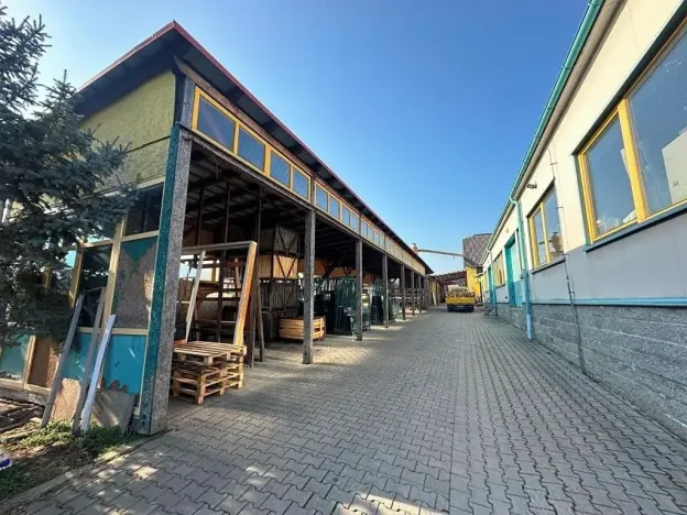 Prodej obchodního prostoru, Osek nad Bečvou, 2800 m2