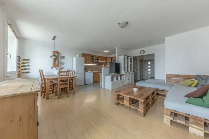 Prodej bytu 4+kk, Dobrovice, Husova ulice, 85 m2