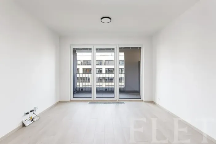Pronájem bytu 1+kk, Praha - Hloubětín, Poděbradská, 30 m2