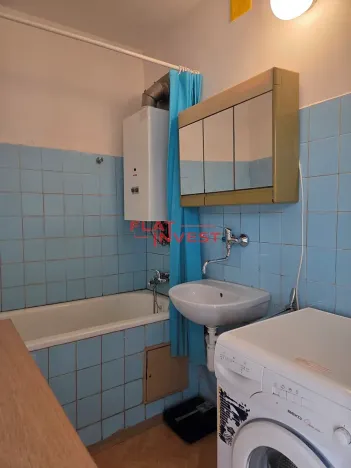 Pronájem bytu 1+1, Praha - Kobylisy, Akátová, 33 m2