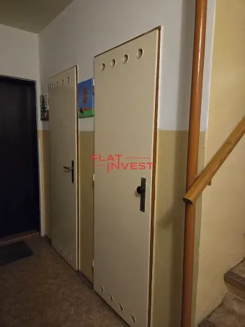 Pronájem bytu 1+1, Praha - Kobylisy, Akátová, 33 m2