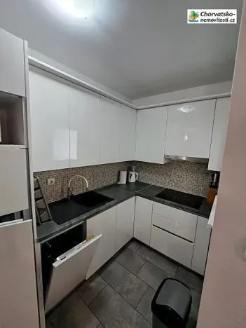 Prodej bytu 3+kk, Novalja, Chorvatsko, Ulica Matice Hrvatske, 70 m2