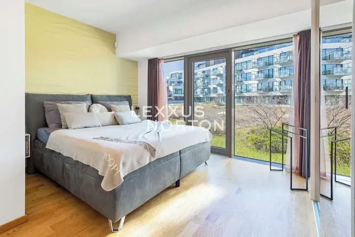 Prodej atypického bytu, Praha - Smíchov, Kobrova, 134 m2