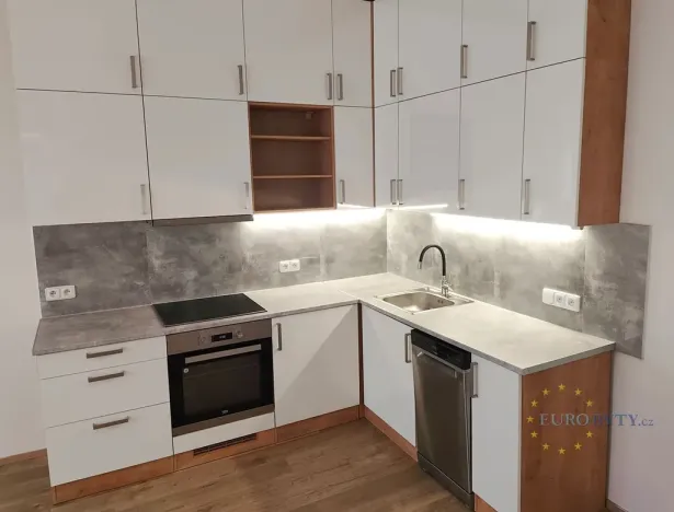 Pronájem bytu 2+kk, Praha - Holešovice, Přístavní, 46 m2