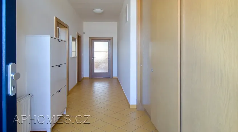 Pronájem bytu 2+kk, Praha - Libeň, Českomoravská, 58 m2