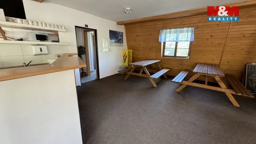 Prodej komerční nemovitosti, Plavy, 180 m2